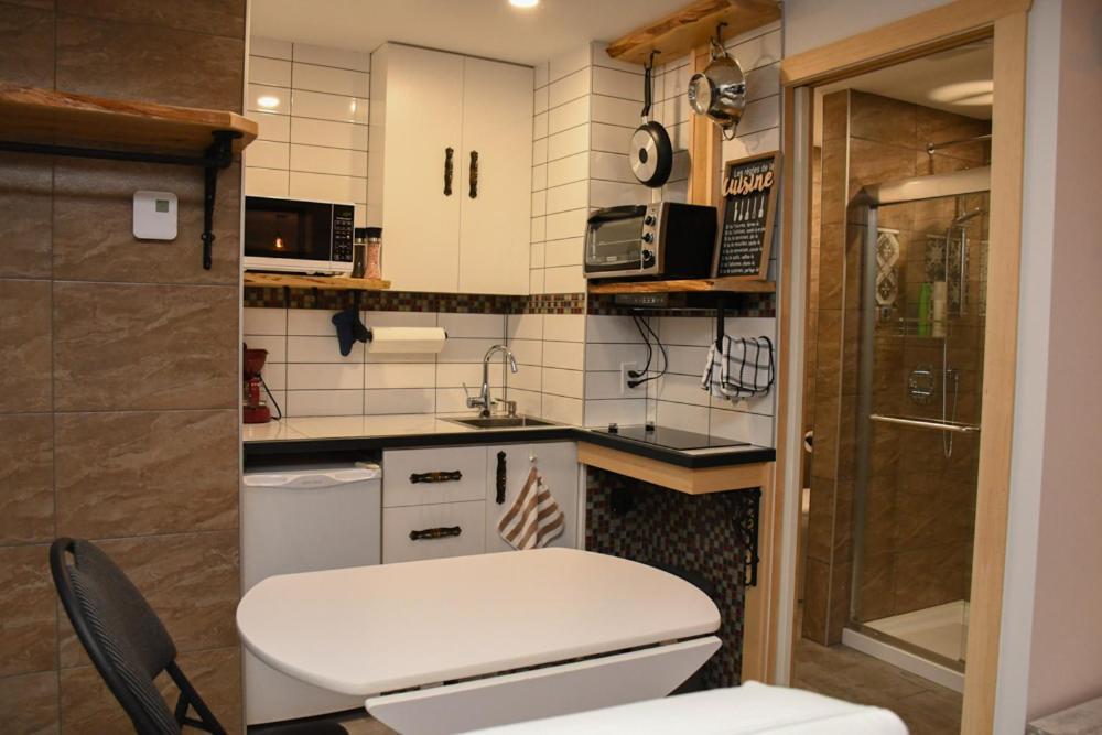 Gite Grand Moment Bed & Breakfast Cabano Exterior foto
